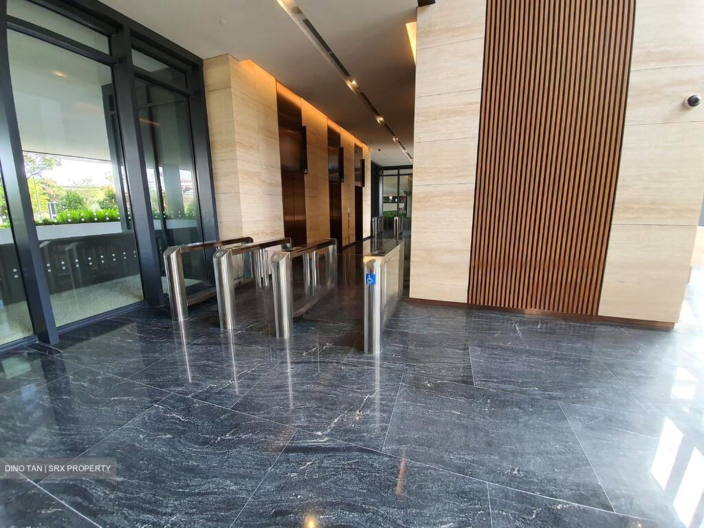 Woods Square (D25), Office #458000731